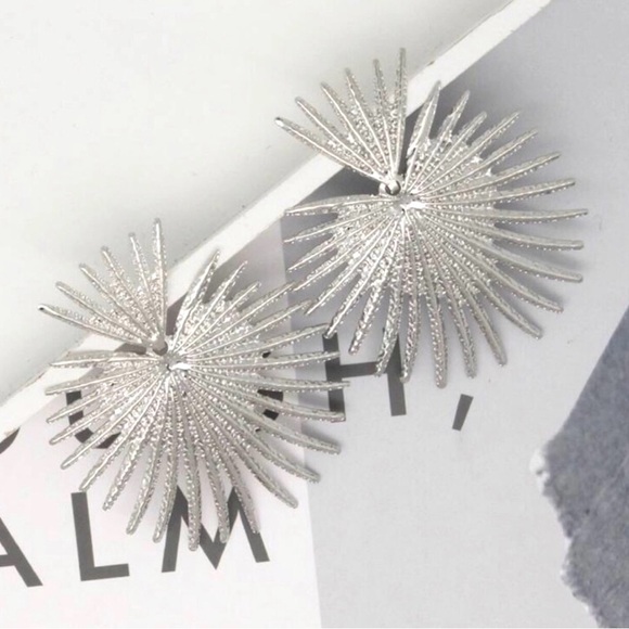 Zara Radiance Heart Crown Sunburst Beam Ray Regal Royal Statement Silver Earring - Picture 8 of 13